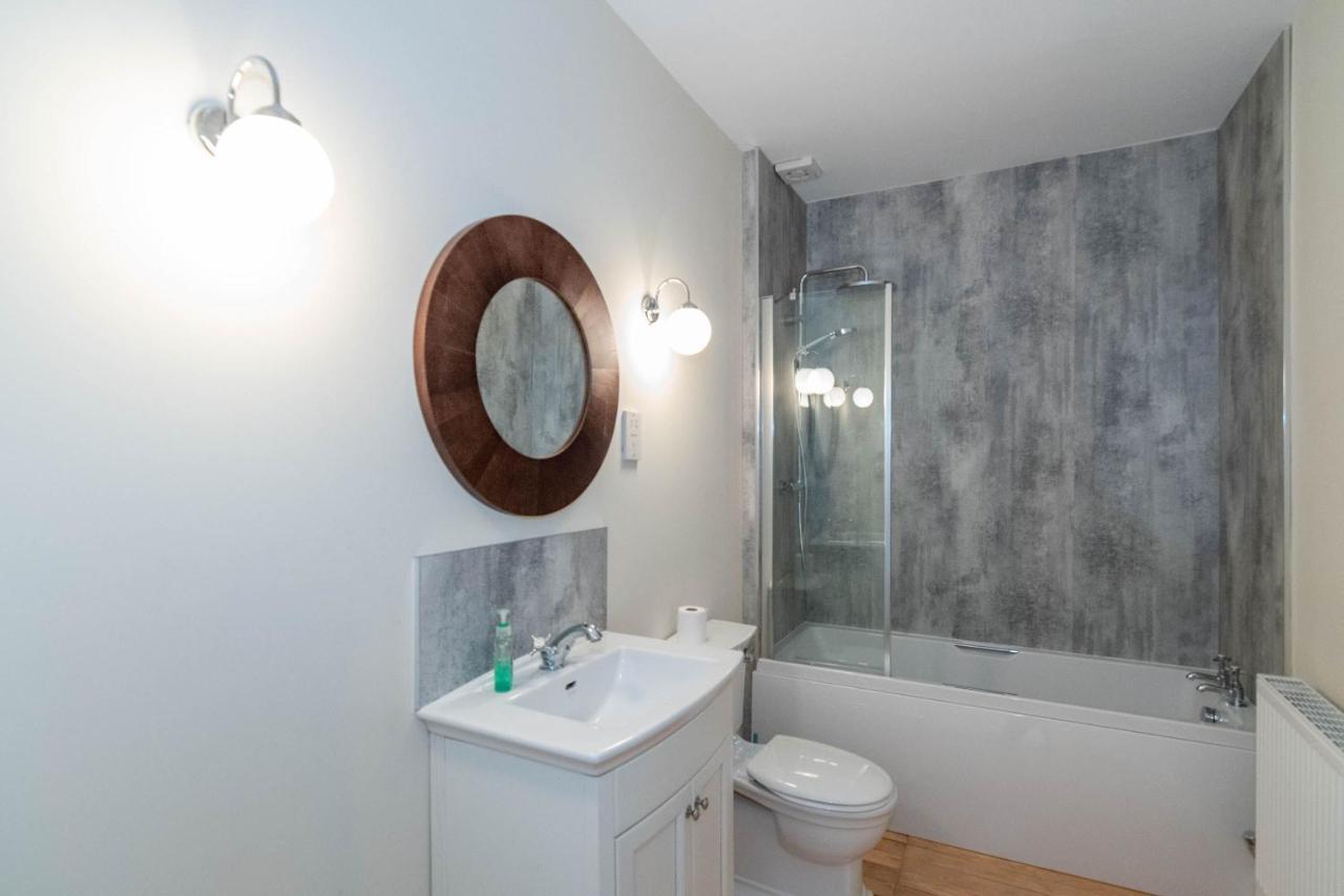 Rosebank House Blairgowrie - Sleeps 12, Games Rooms, Ev Point, Pets Welcome Blairgowrie and Rattray Buitenkant foto