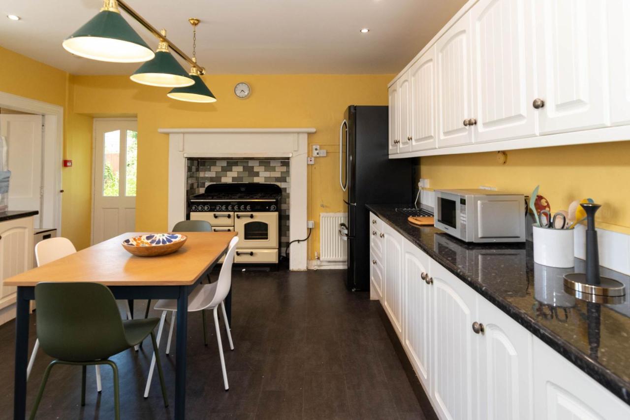 Rosebank House Blairgowrie - Sleeps 12, Games Rooms, Ev Point, Pets Welcome Blairgowrie and Rattray Buitenkant foto